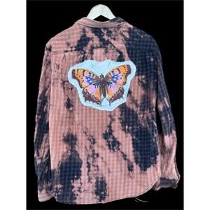 Old Navy Size L Distressed Flannel w Raw Edge Butterfly Back Patch